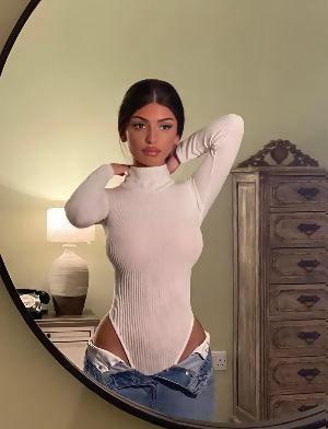 Mimi Keene - Sex Education | Scrolller