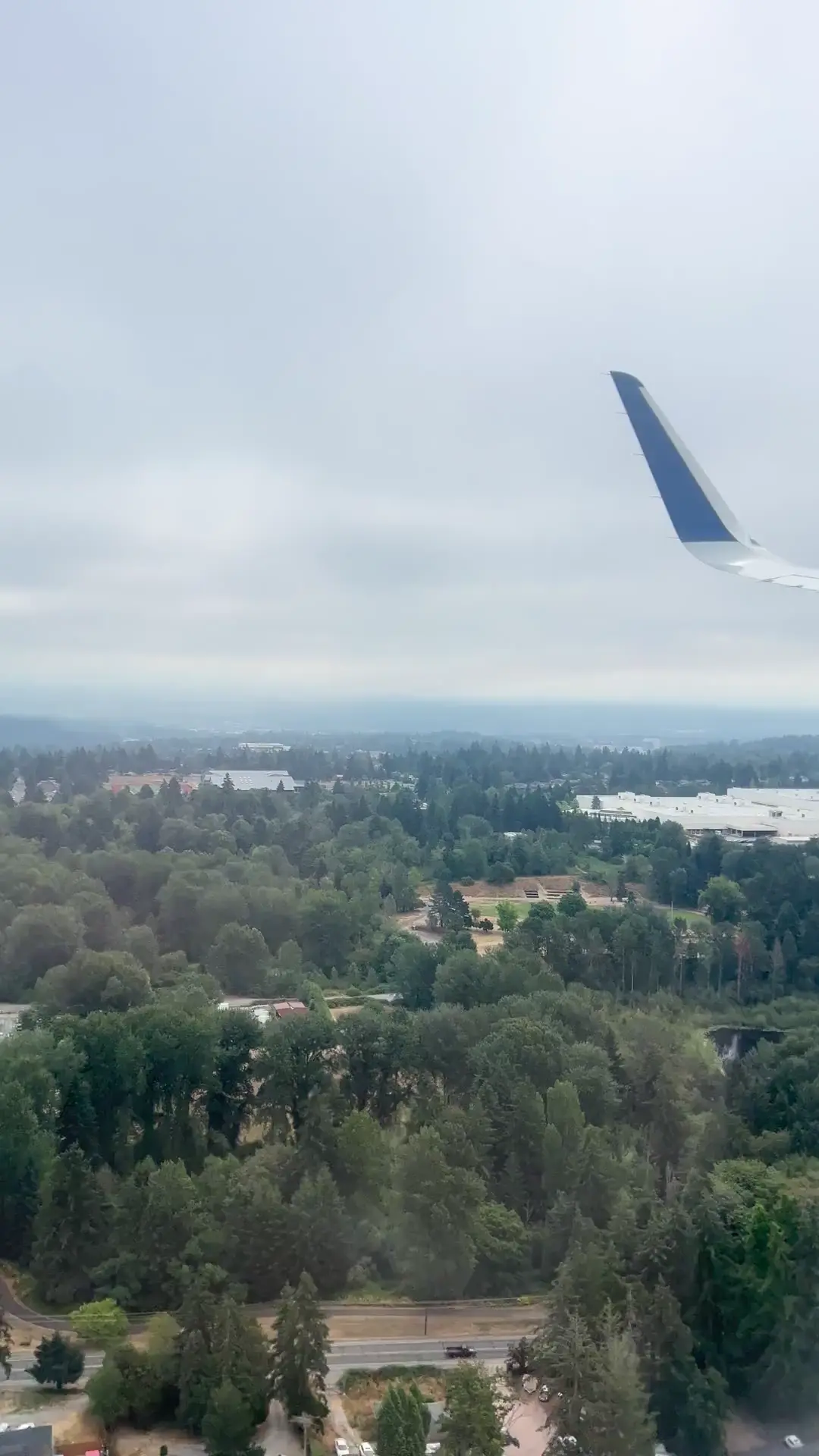 Airplane wing stream 