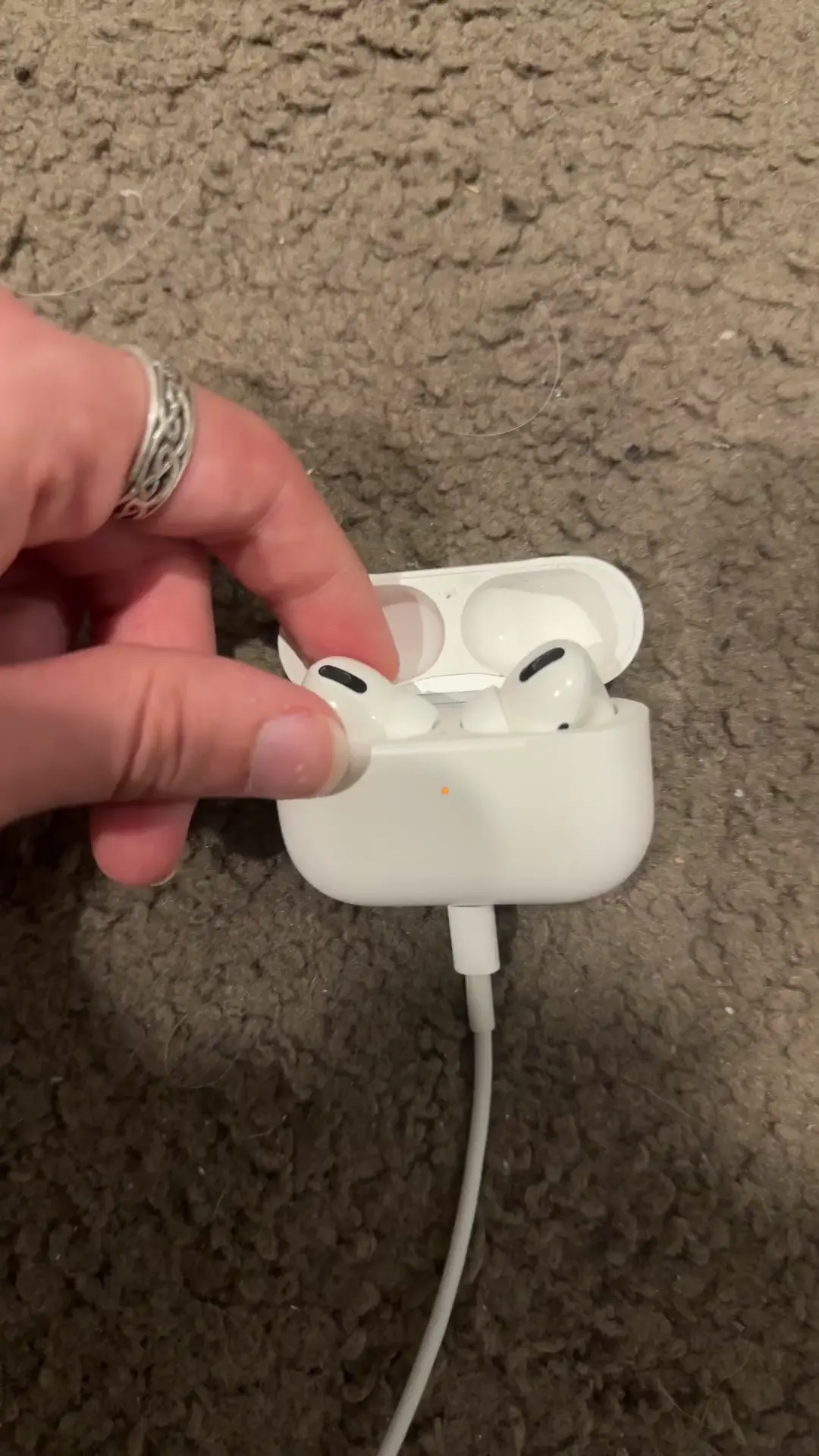Airpod Issue