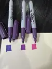 These Sharpies all have the same colour of purple lid.