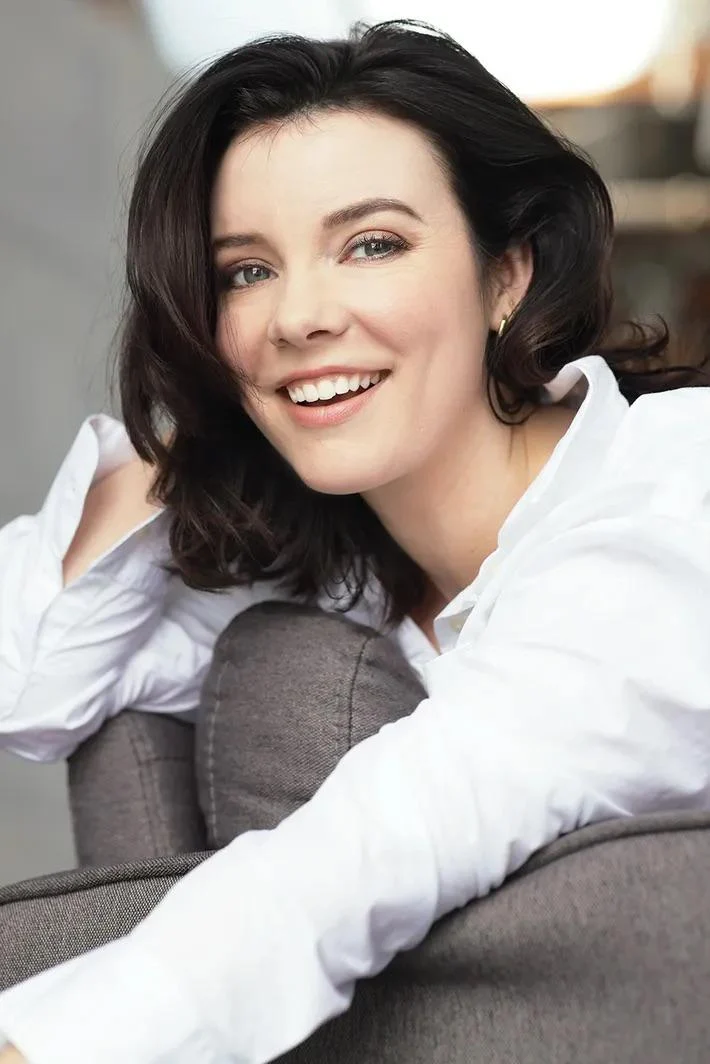 Cherami Leigh Scrolller