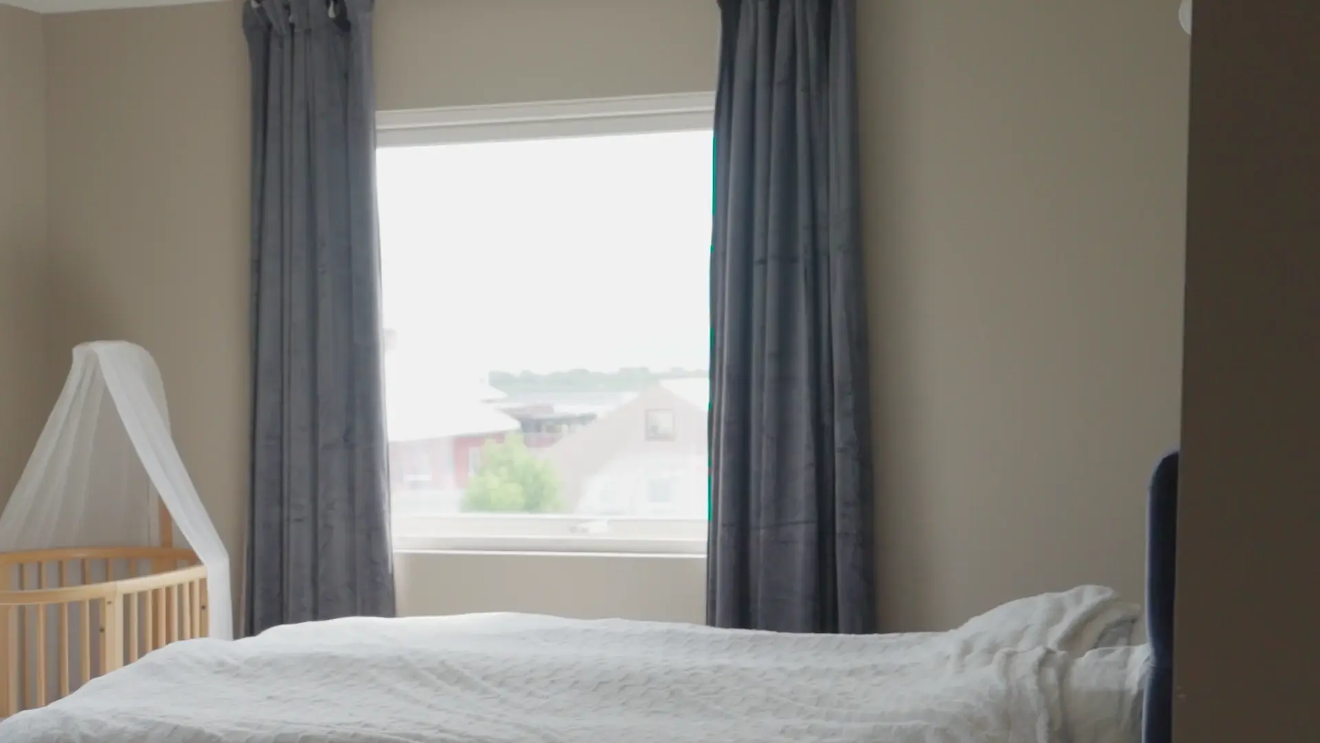 Blue banding around bright edges?