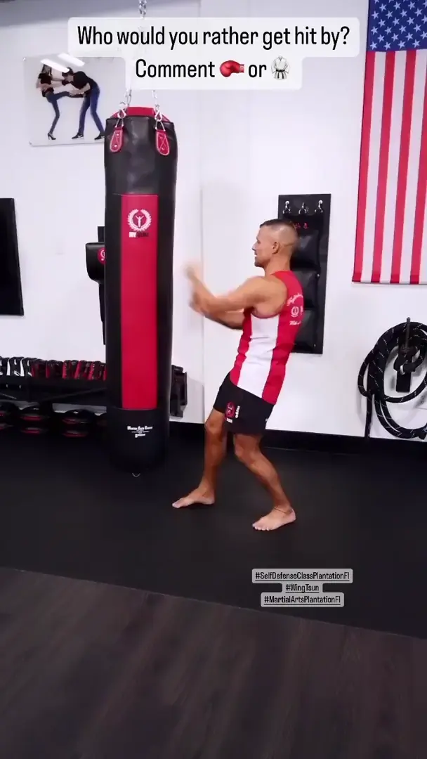 bOxInG pUnChEs OnLy RoTaTe FrOm ThE uPpEr BoDy