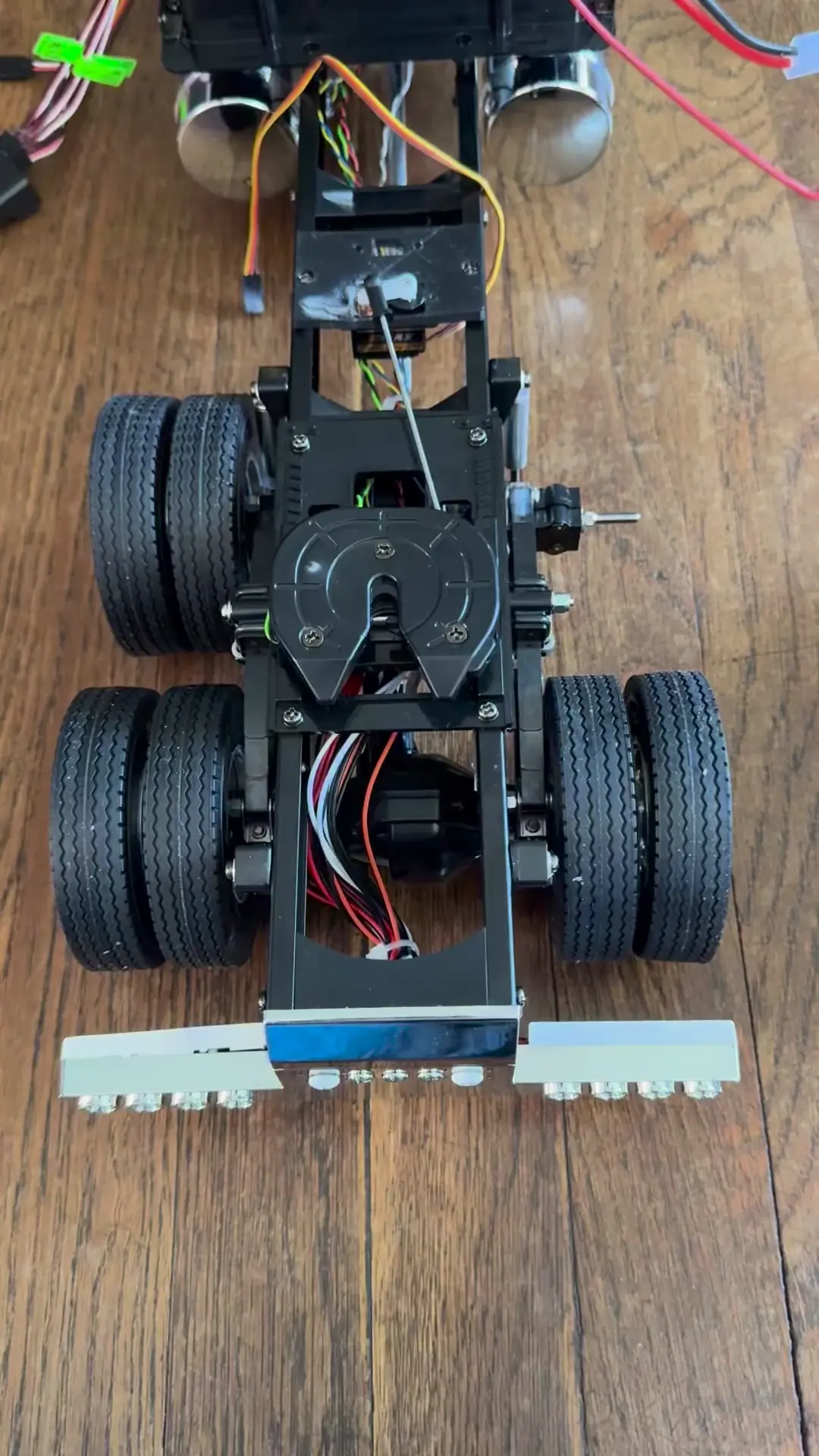 Building a Grand Hauler and the axels spin but the wheels don’t unless they’re off the ground