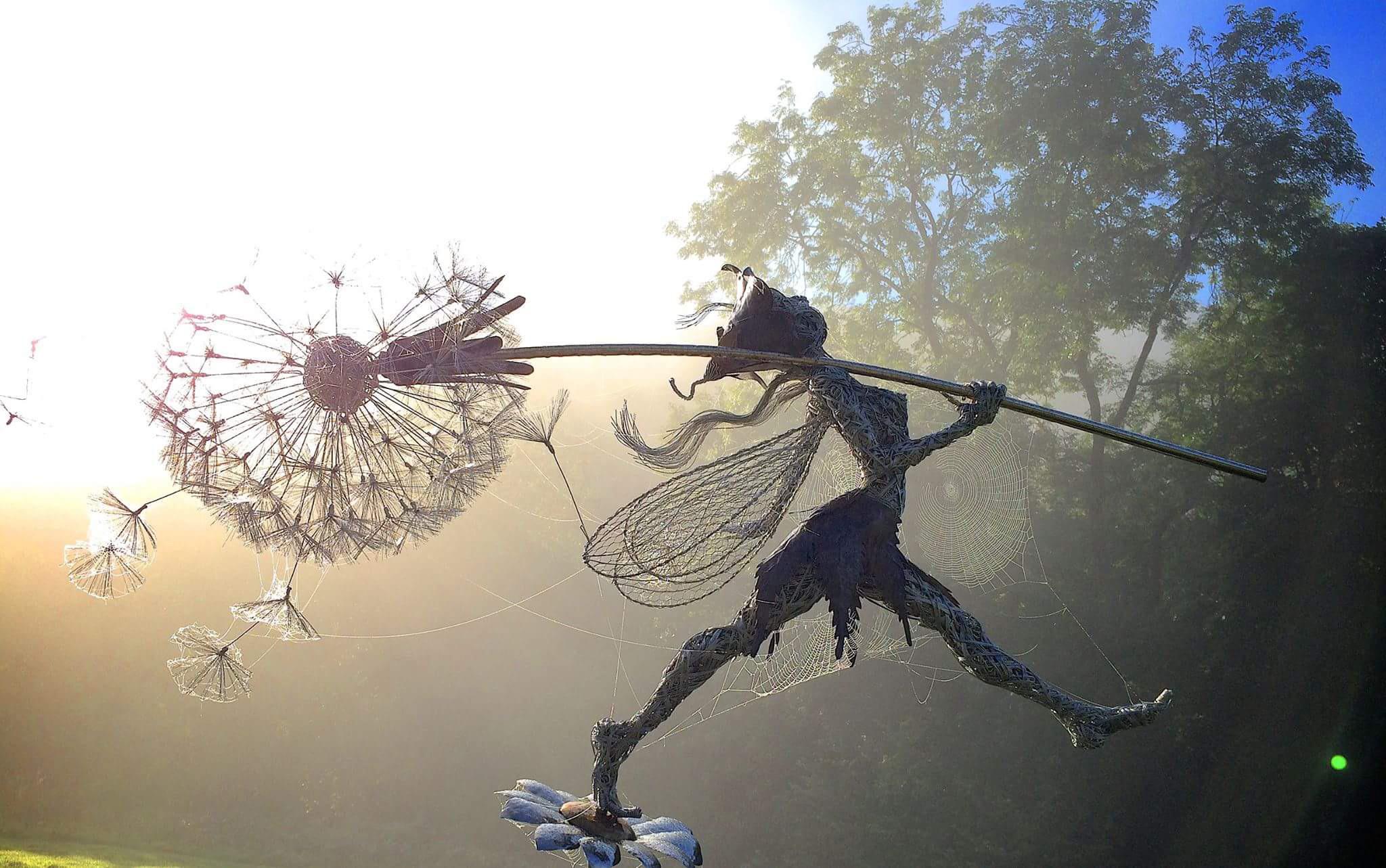 Wire sculpture by Robin Wright