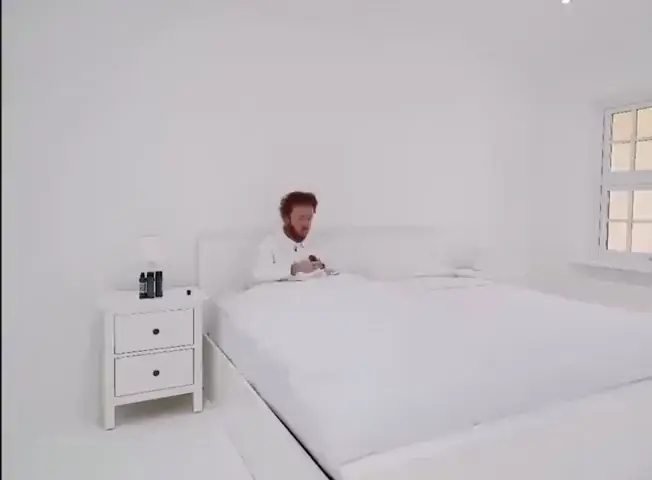Cartoonist fills his whole house with doodles
