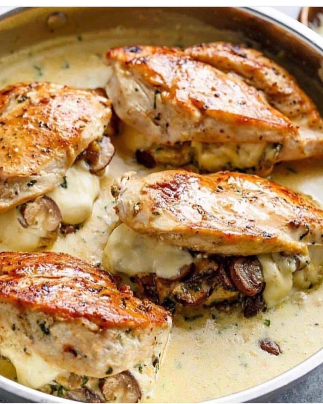 Cheesy Garlic Butter Mushroom Stuffed Chicken | Scrolller