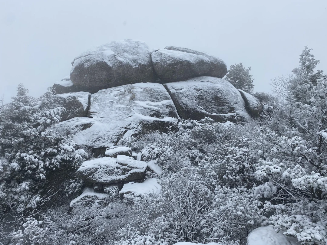 Old Rag Mountain in the winter, Shenandoah, Virginia [OC] [4032x3024 ...