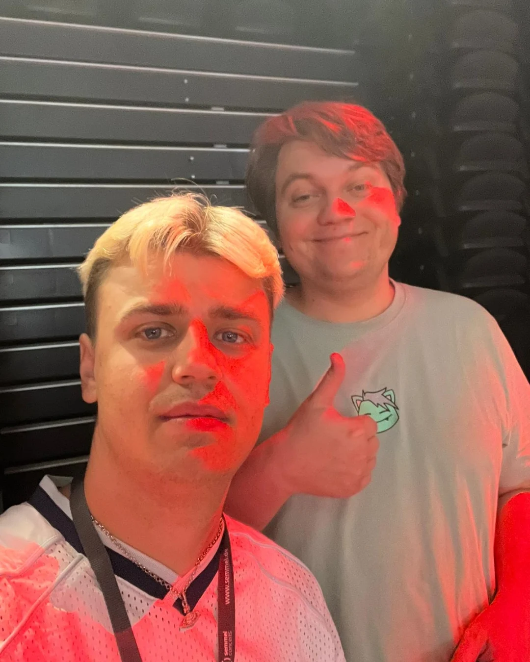 Nett das Noway auch Bilder mit Fans macht