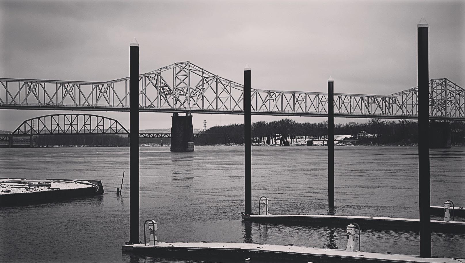 A dreary winters day by the river