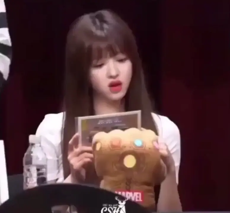 Don't take her toy