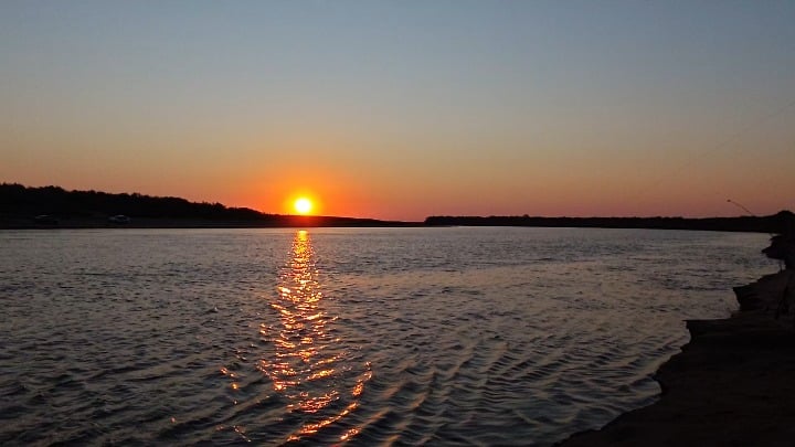 Beautiful sunset in Atyrau region. Just wanted to share this peaceful moment.
