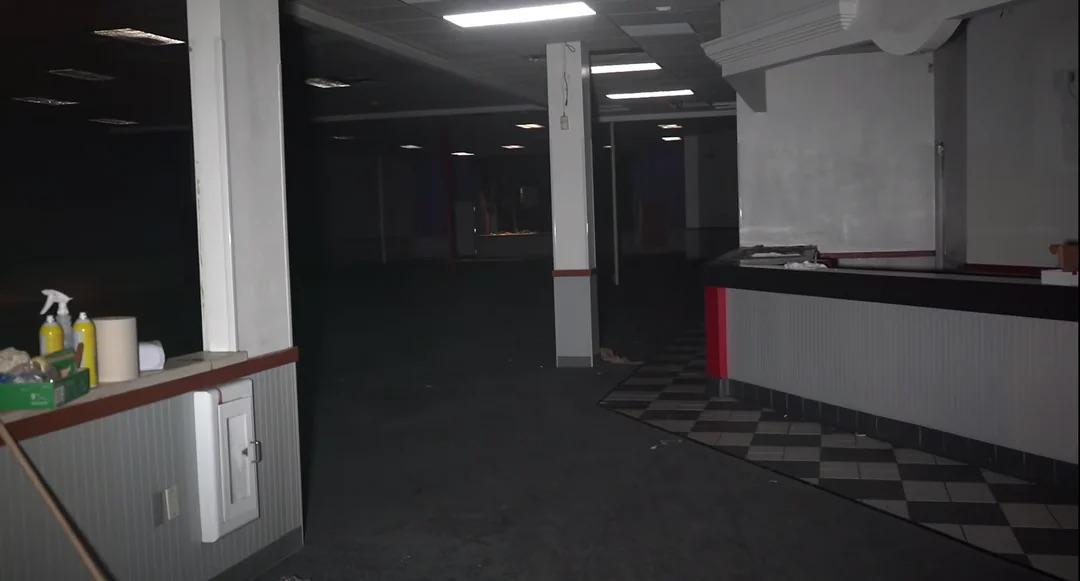 Empty chuck e cheese