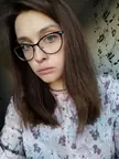 How often is the right time to wash your hair? I want to wash it every day to make my hair look beautiful, but I understand that this is harmful 👀