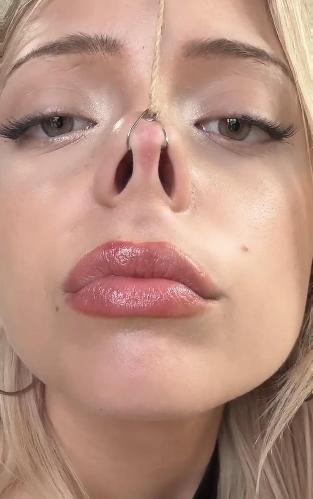NoseHooked