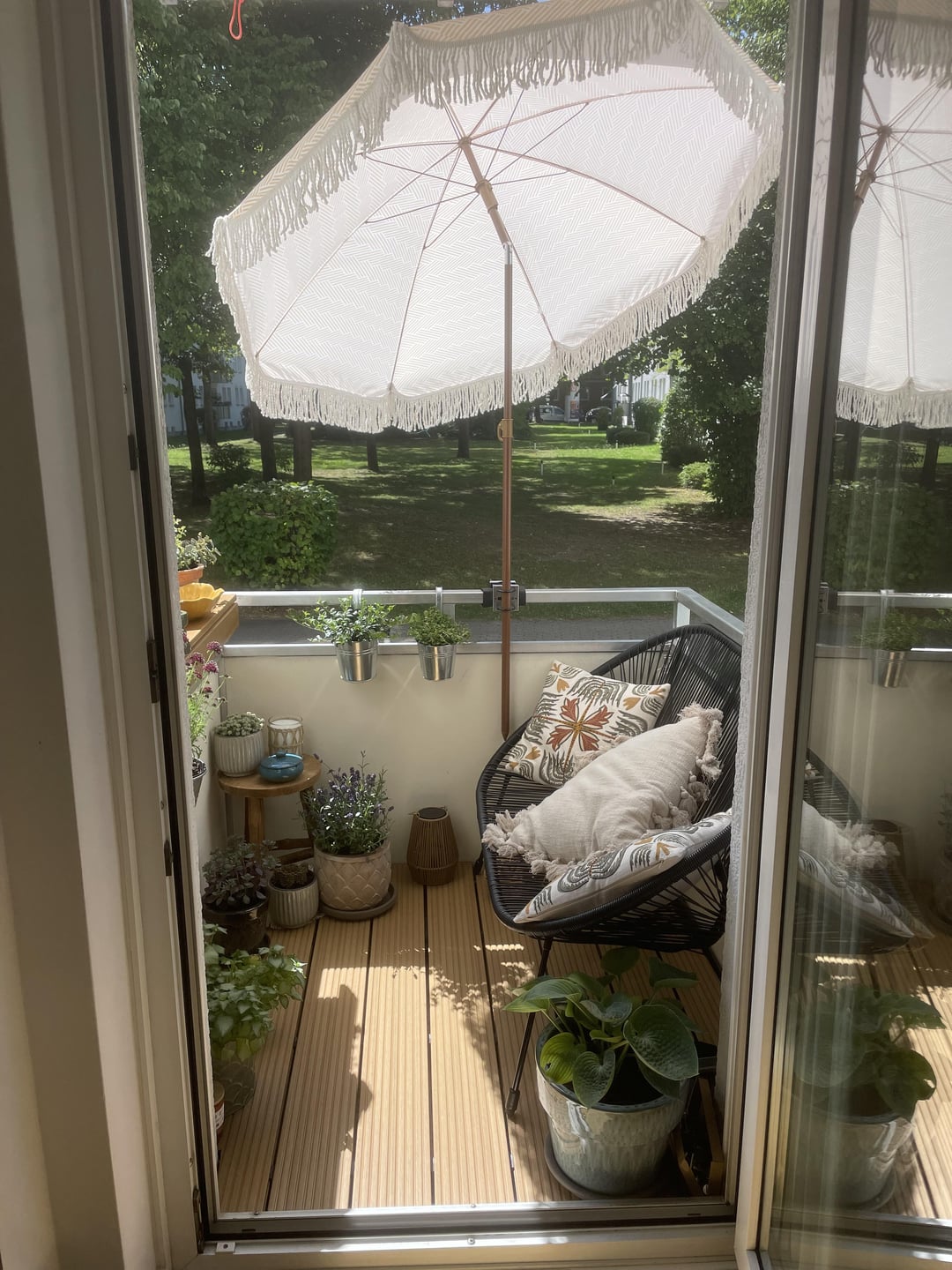 femalelivingspace