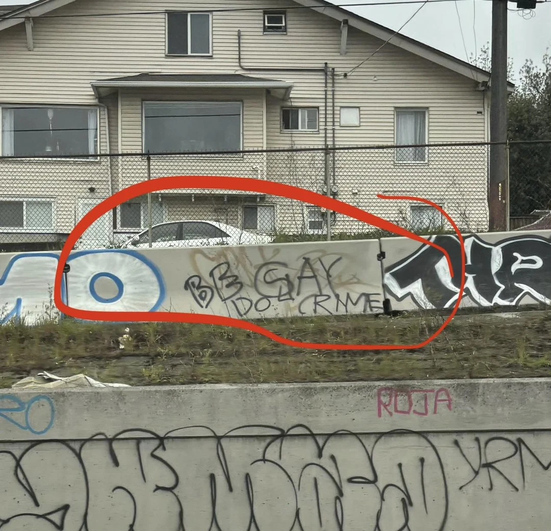 some fun graf i saw on the highway! | Scrolller
