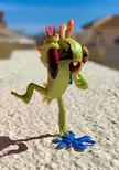Baby Murloc wants to share with you the fish he just caught! ;) My humble sculpture =)