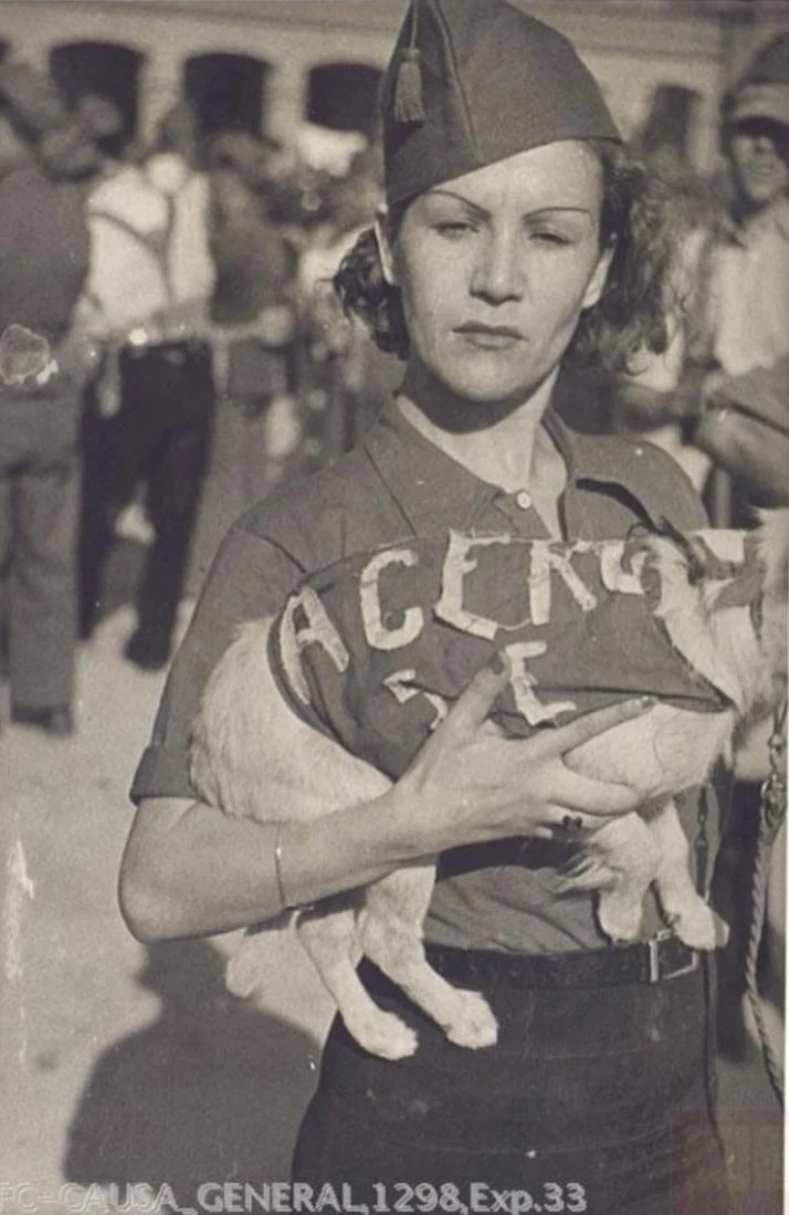 Anarchist Fighter With Her Pet During The Spanish Civil War 1936 1939 