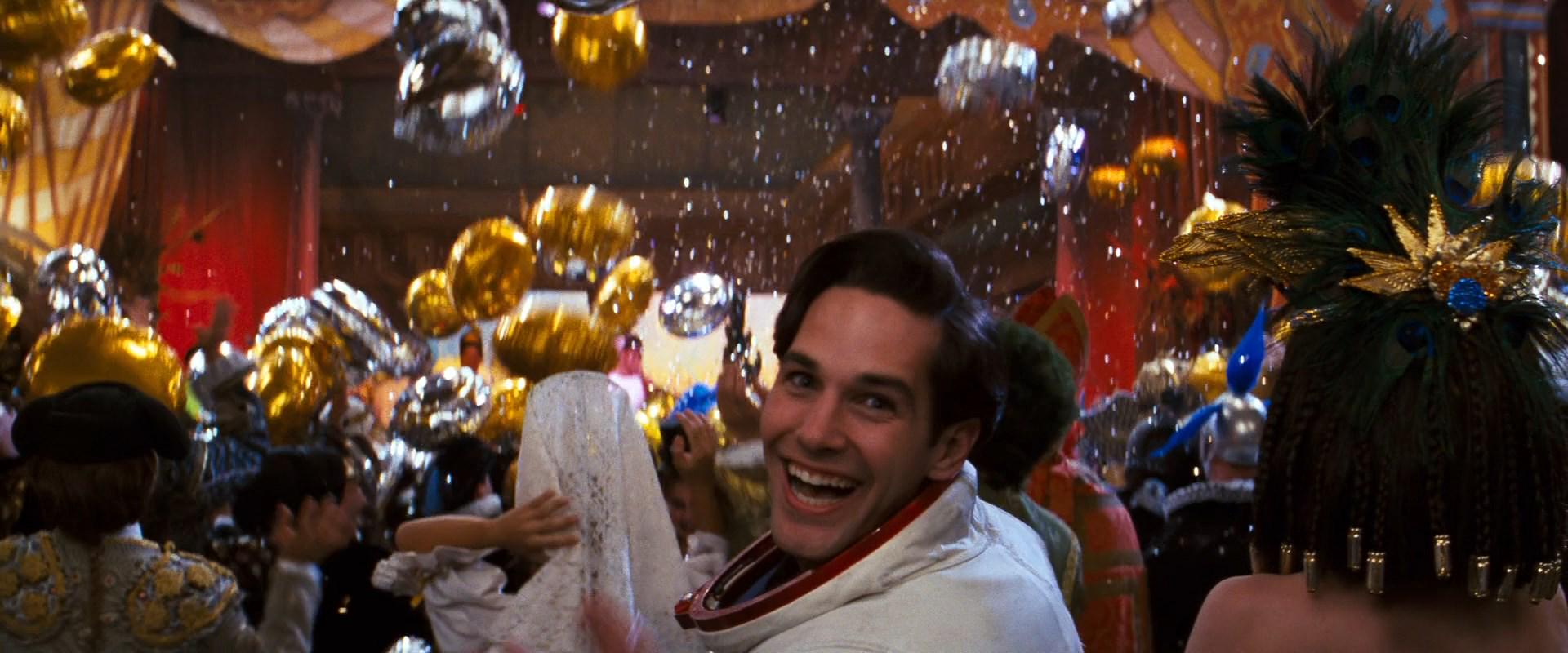 Paul Rudd Romeo Romeo + Juliet (1996): Baz Lurhmann hired Paul Rudd to shoot this scene ...