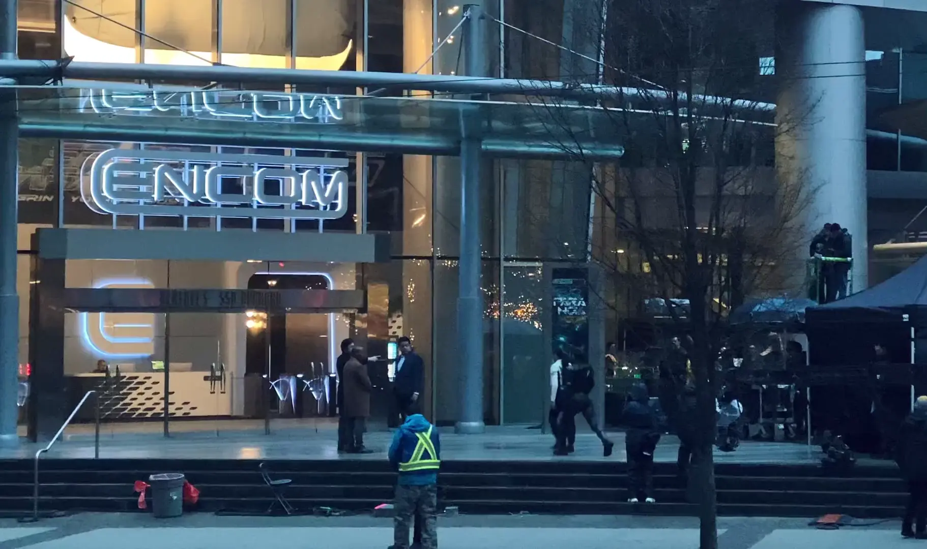 For anyone who wants to see the light suit turn on