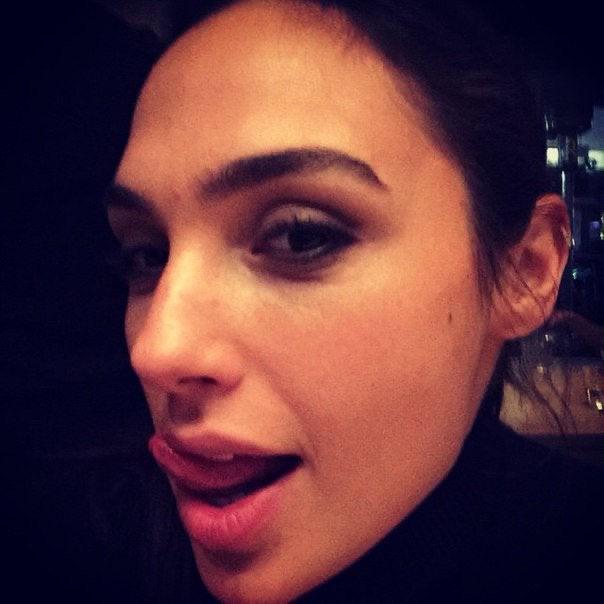 Gal Gadot Just Has One Of Those Faces You Can T Help But Wanna Nut On