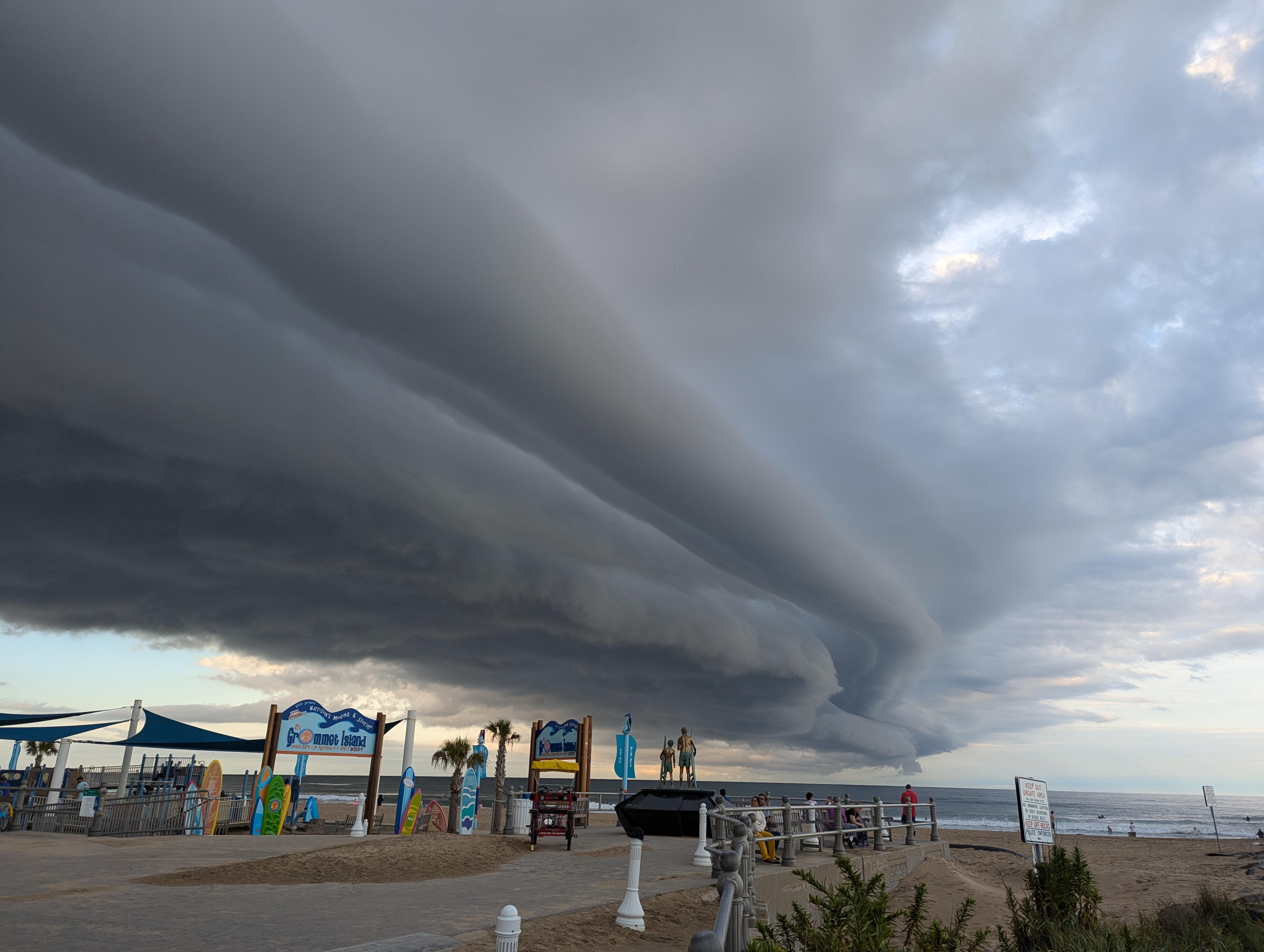 Front moving across the shore in Virginia Beach | Scrolller