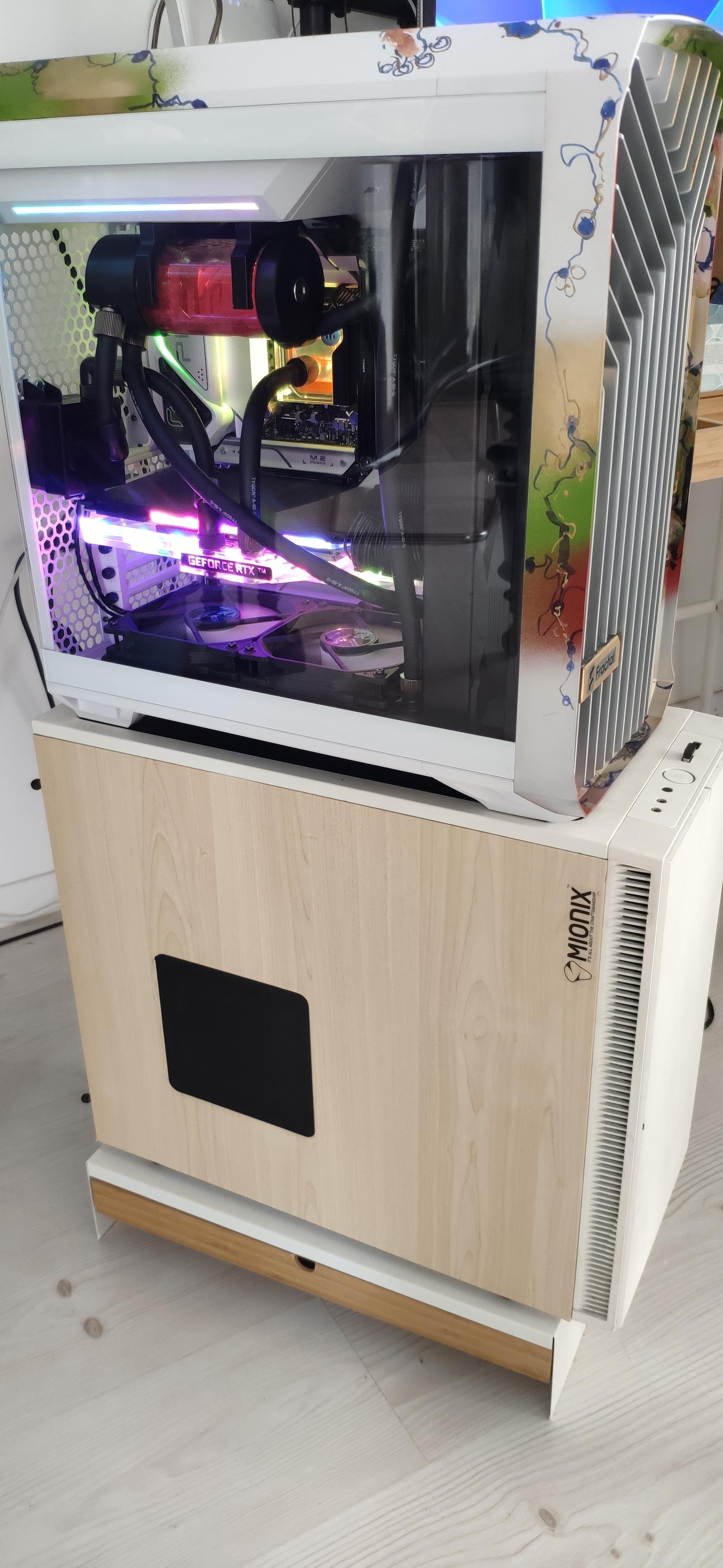 Torrent Compact Build Finally finished my Fractal Design Torrent Compact build! | Scrolller