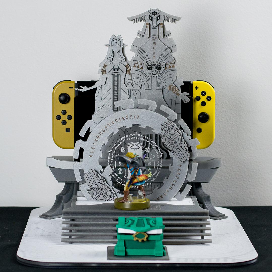 [TotK] I made a nice diorama for Link amiibo and the dock