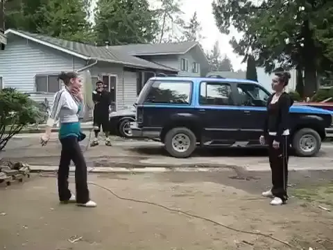 girls fight