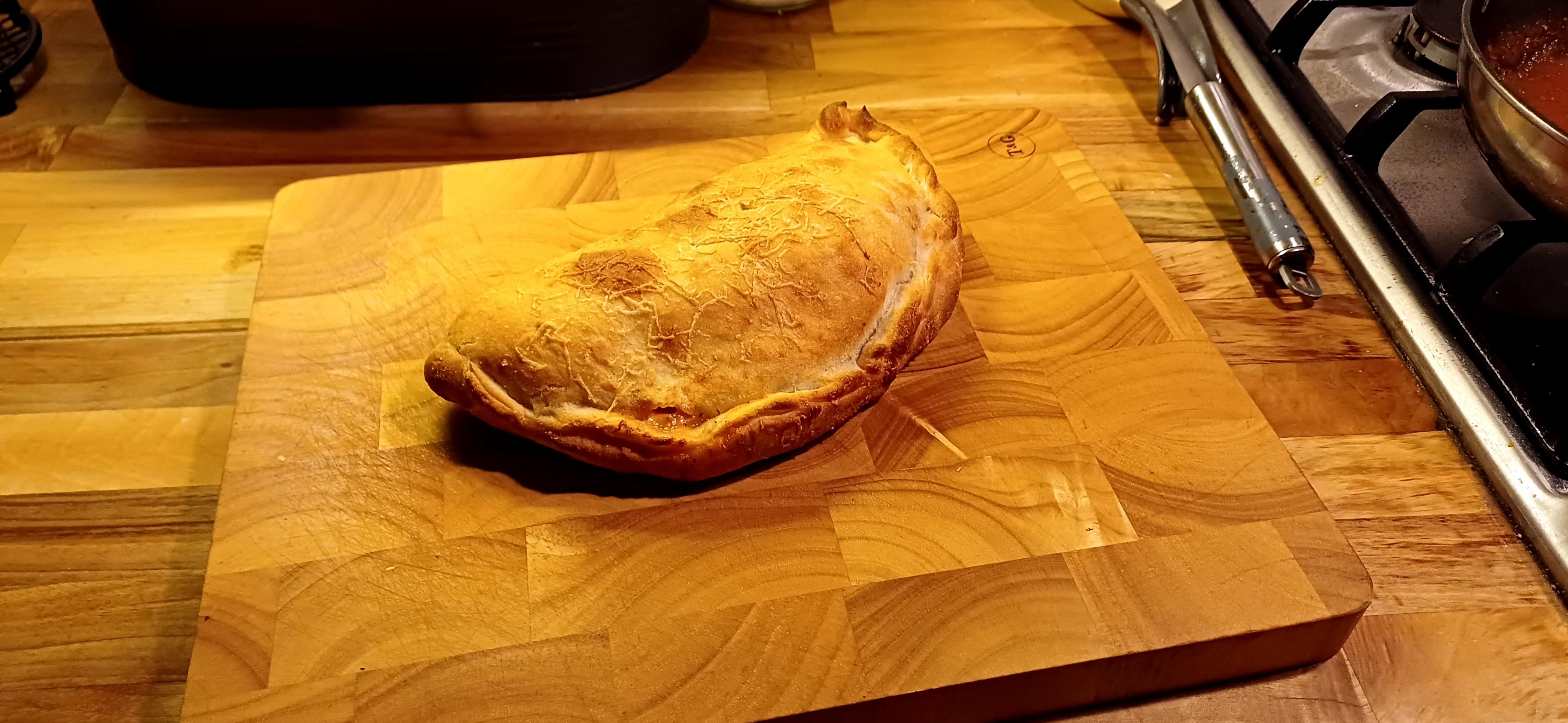 [Homemade] Calzone | Scrolller