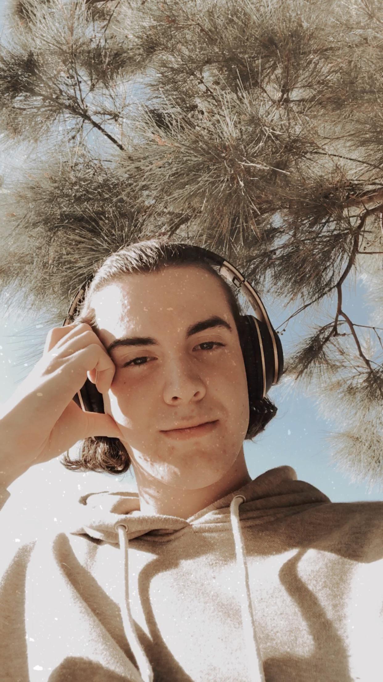 discover-more-like-gaymersgonemild-what-games-are-y-all-playing-today