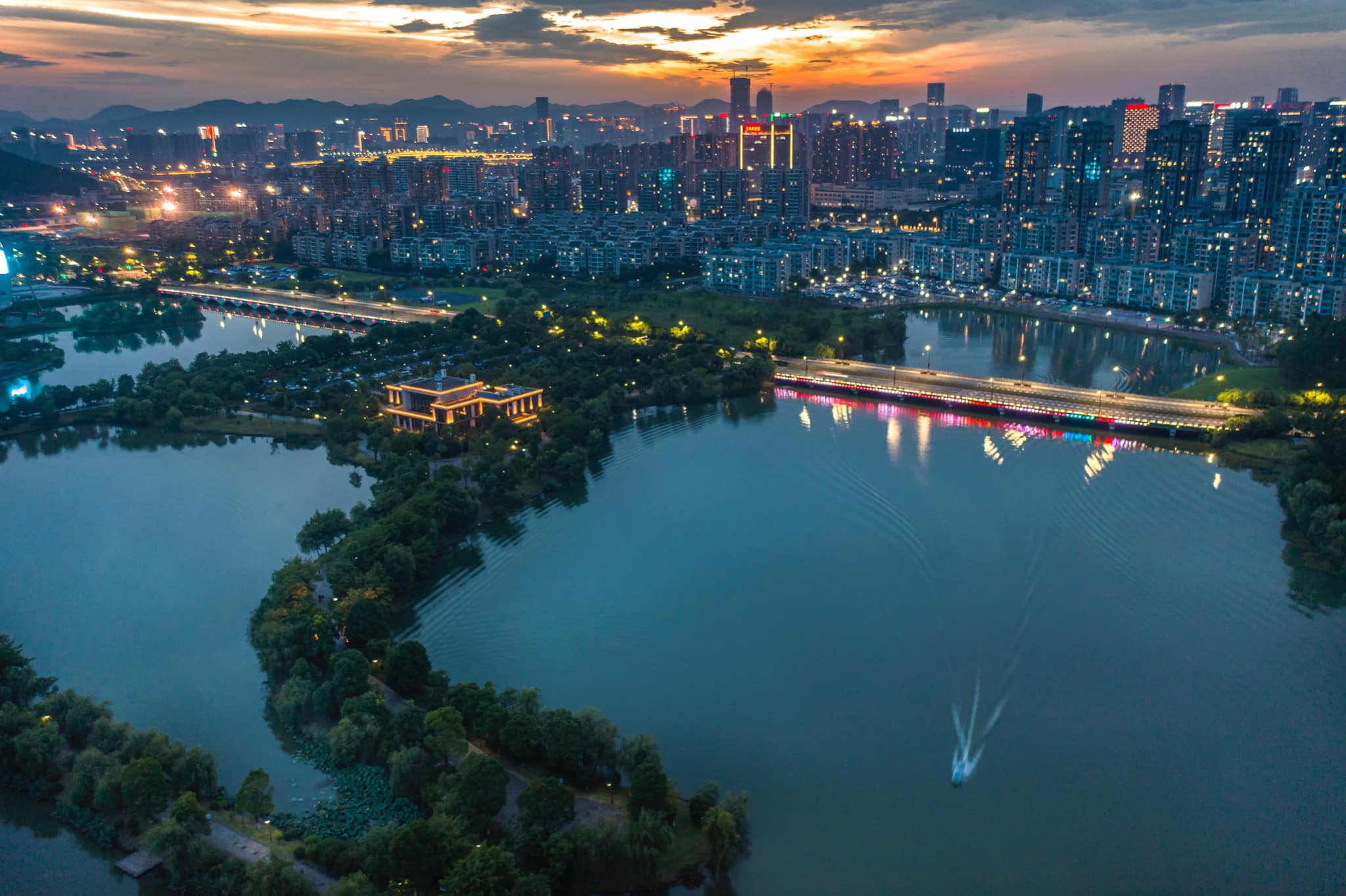 Hangzhou China [2048 × 1364]