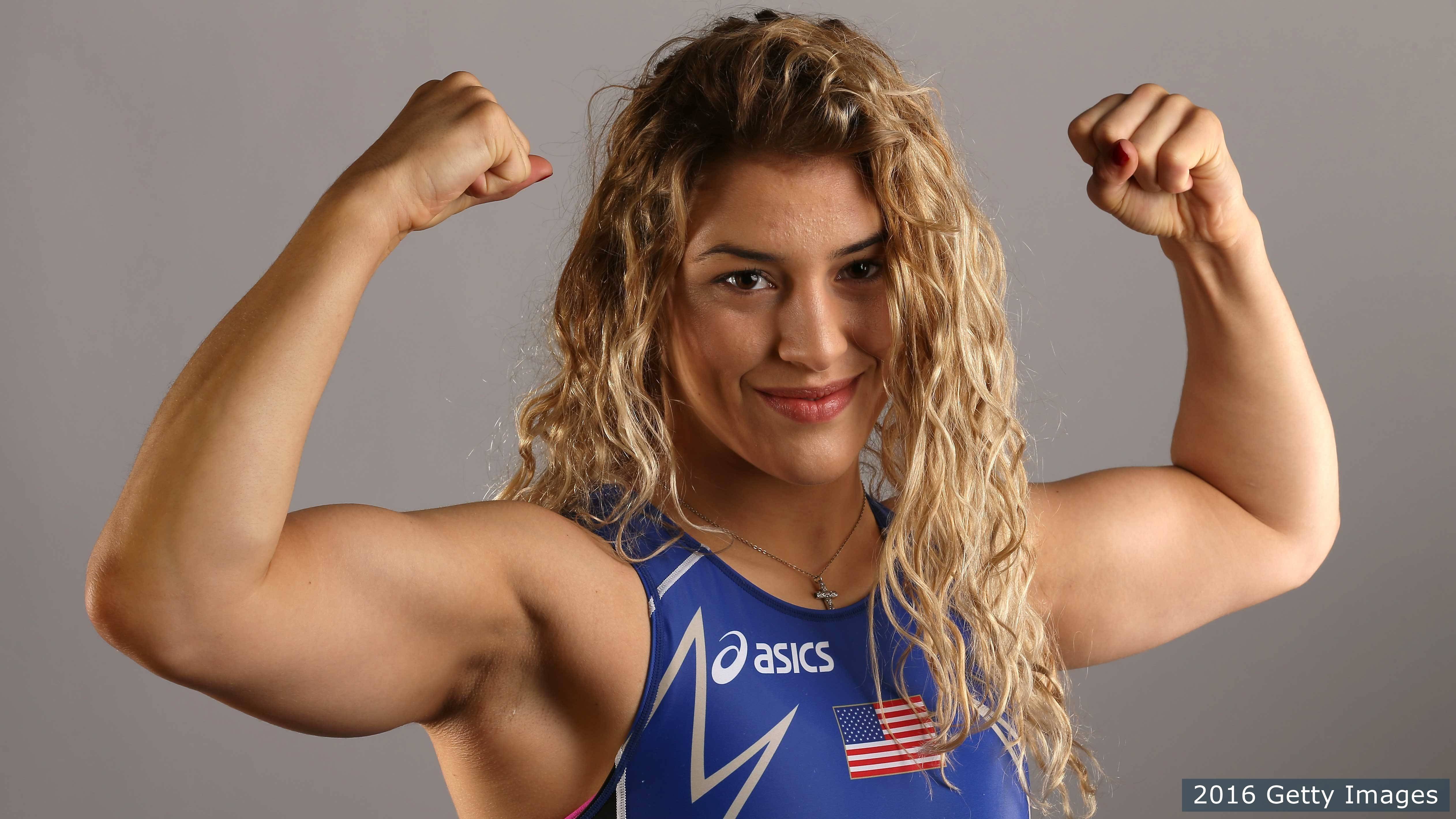 Helen Maroulis Olympic and World Champion Scrolller