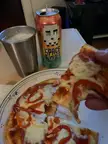 Homemade naan crust, pepperoni & hot banana pepper, w/ Amsterdam Brewing Space Invader IPA