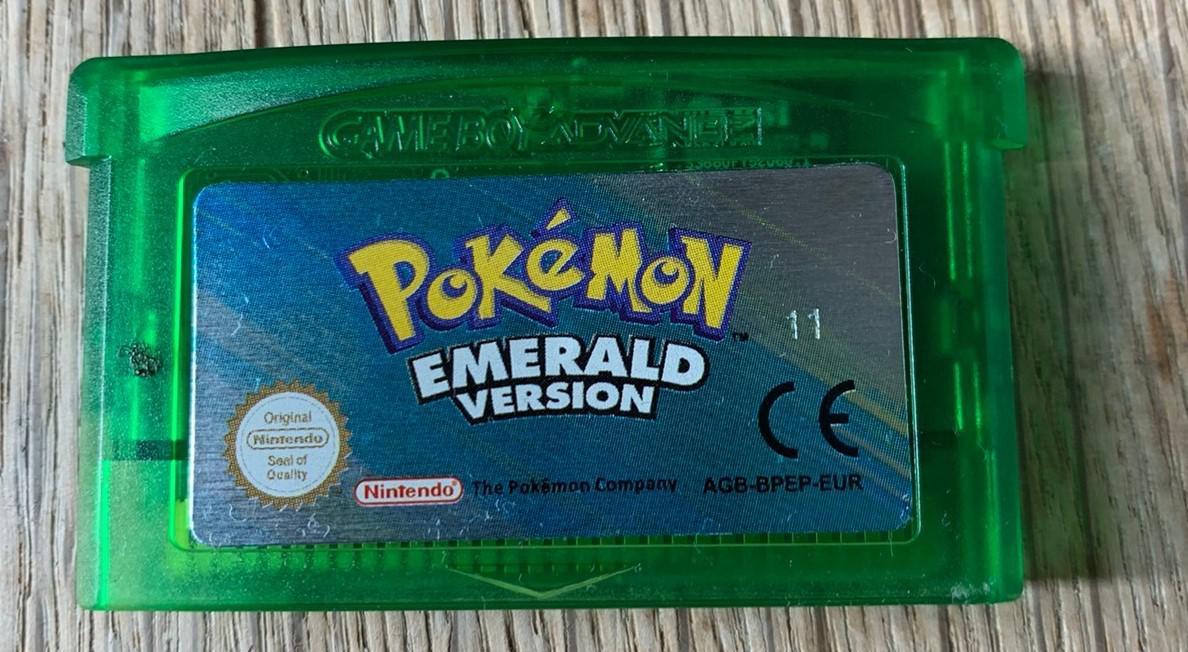 Is this copy of Pokémon Emerald real or fake? | Scrolller