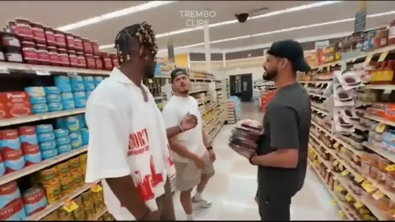 Jimmy Butler to a kid: You can't poke a grown man in the stomach.