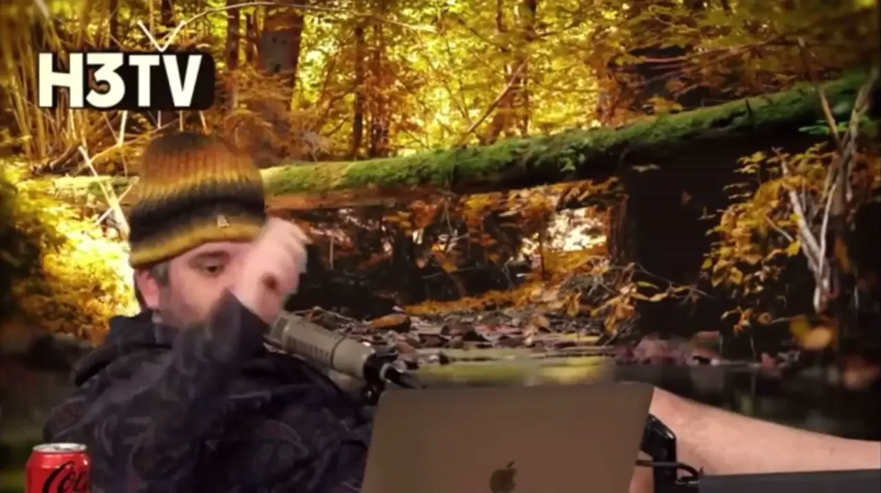 Just a reminder Ethan and Olivia were fans of Trisha’s original snark Reddit Frenemies 2