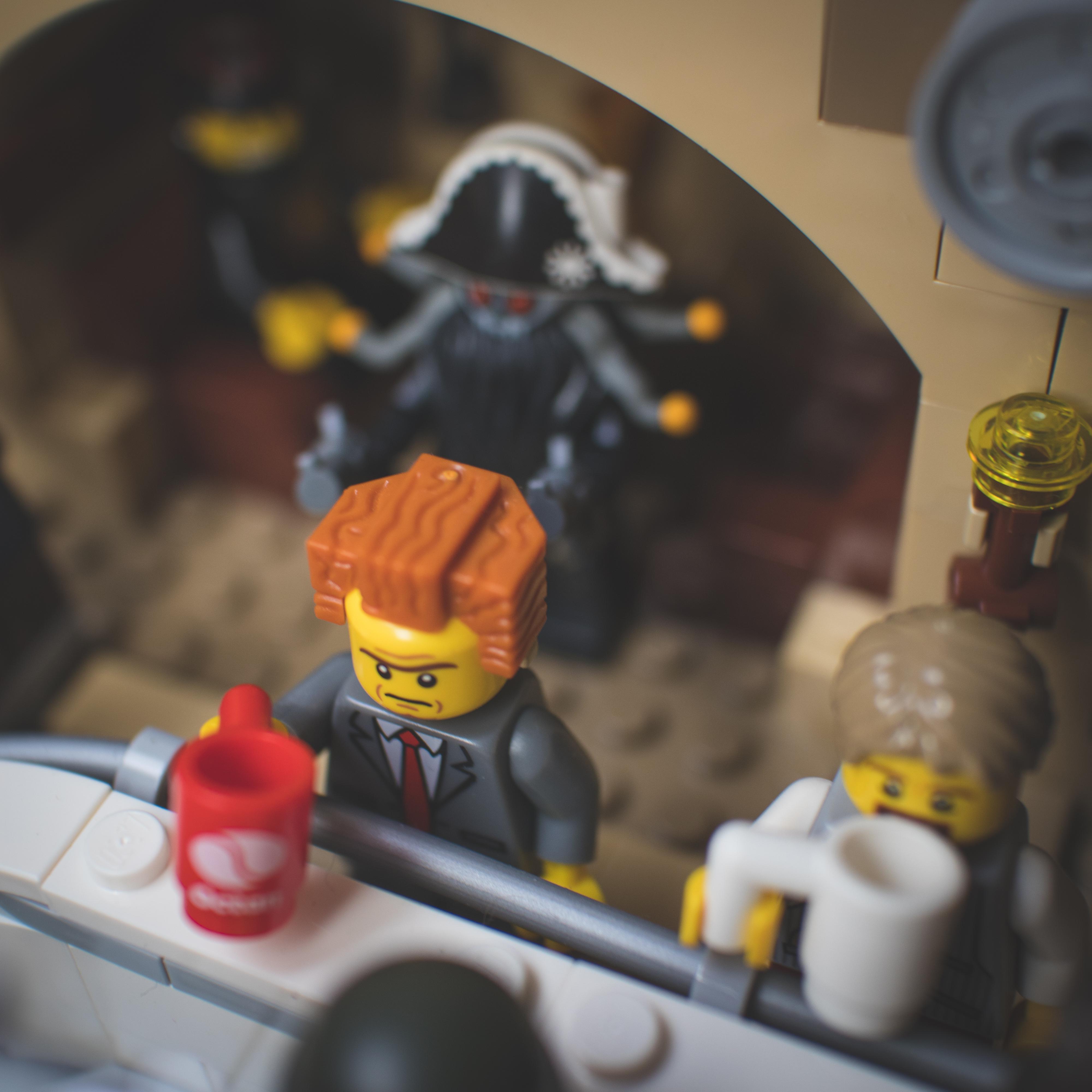 Who is in the Mos Eisley Cantina today? Take a look