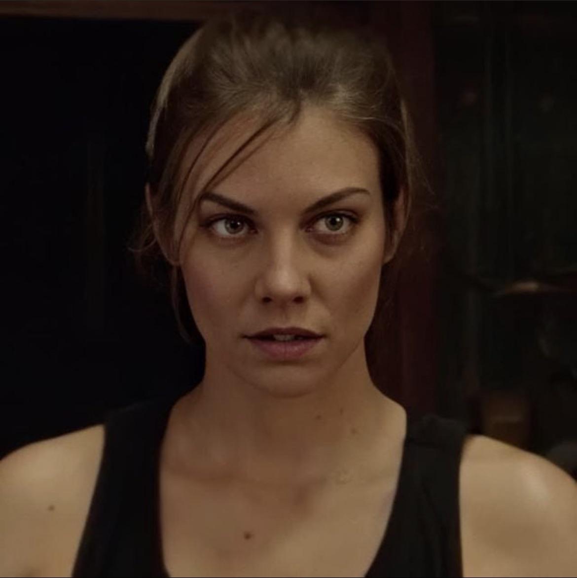 Lauren Cohan wants to watch you cum inside me while pulling on my leash ...