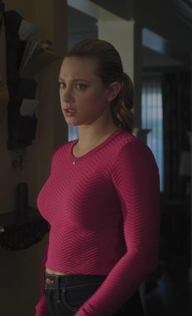 Make My 8 Inch Cock Cum For Lili Reinhart Scrolller