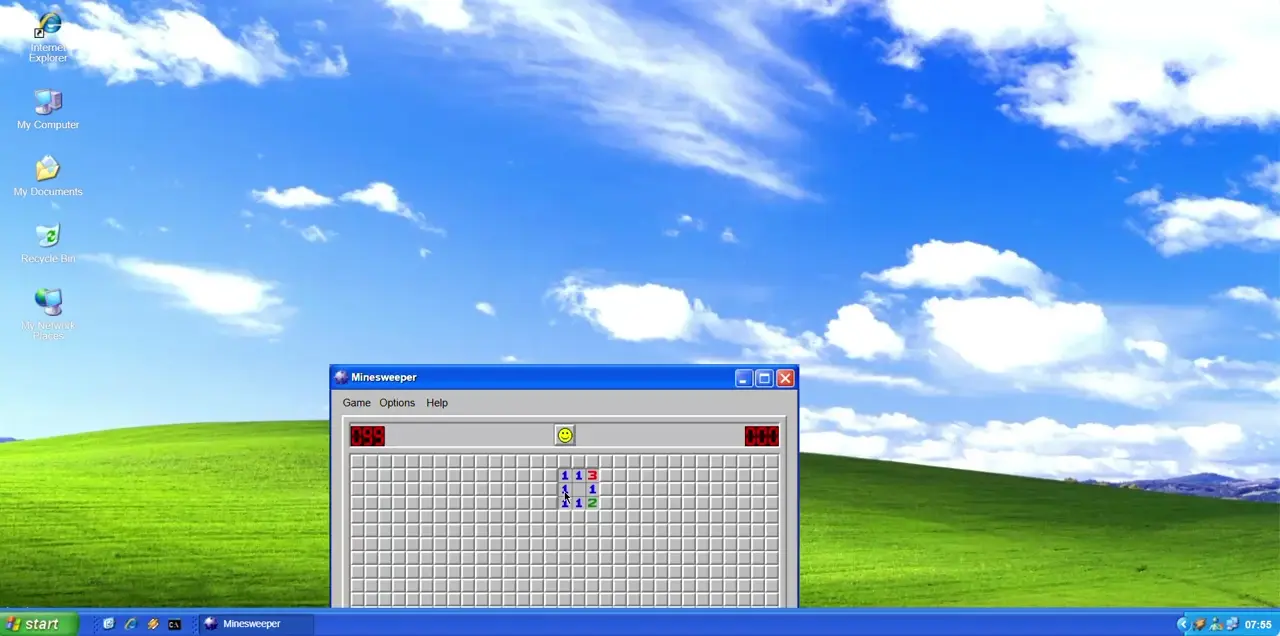 Microsoft windows XP Virtual machine running minesweeper!