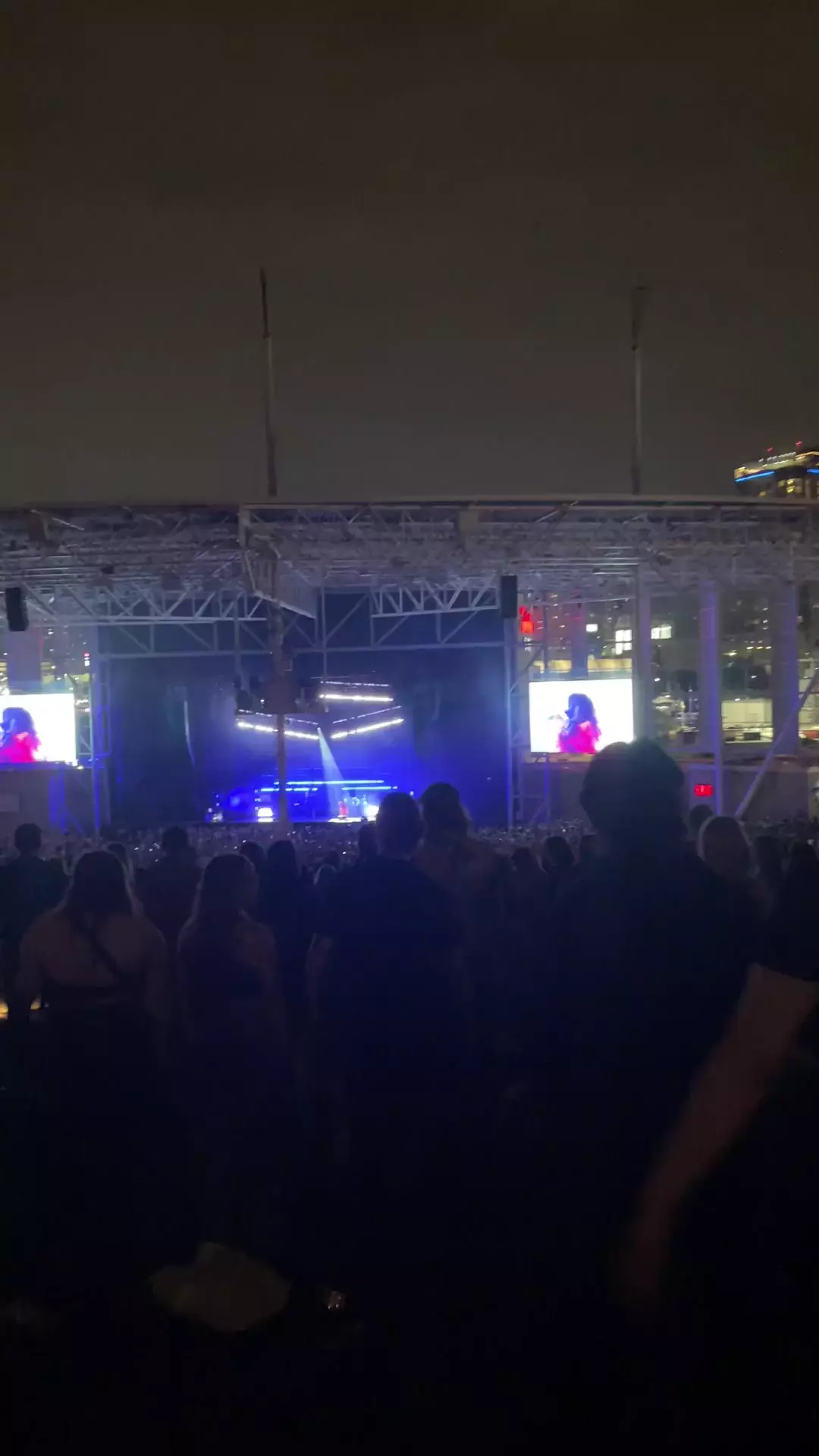 Mother Mother sings Lana Del Rey (Video Games) in Toronto 