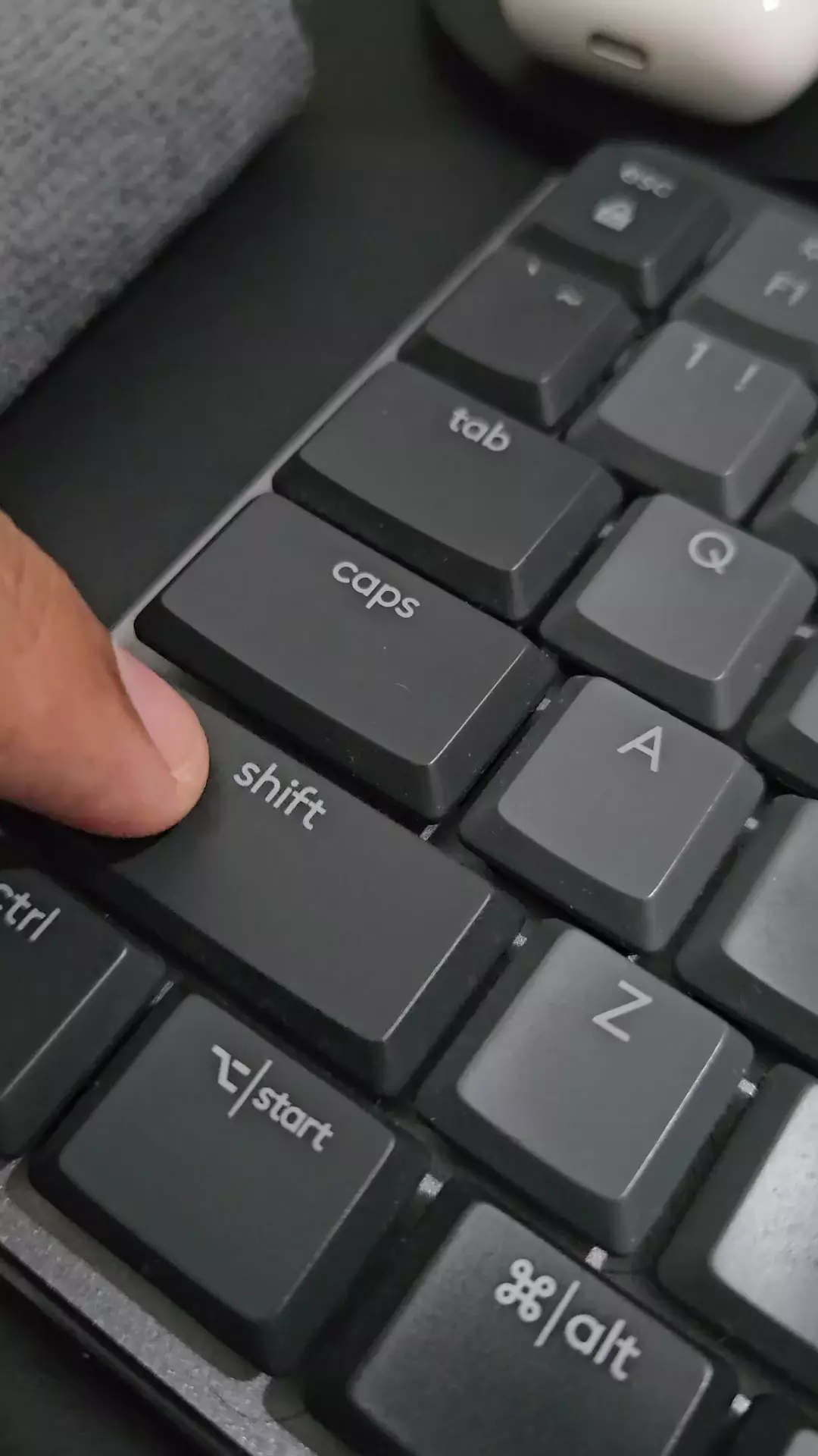 MX Mechanical Keyboard having metallic spring sound for some keys. Any solutions? 