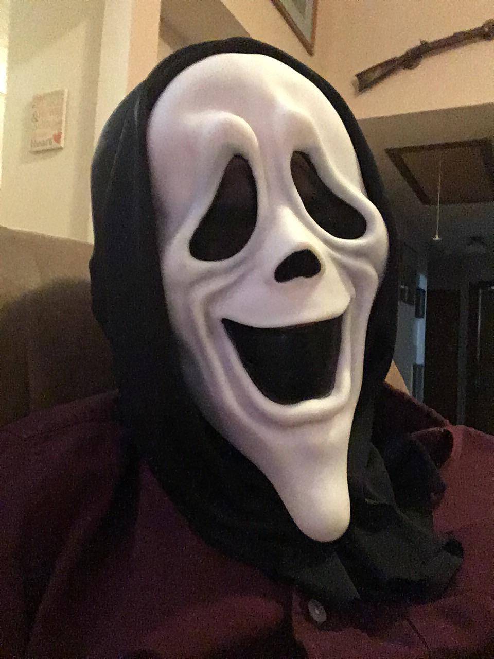 My brand new Spoof Ghostface “The Killer” mask from Scary Movie | Scrolller