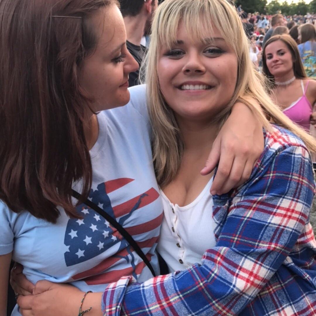 My Ex Girlfriend And I At A Concert Scrolller