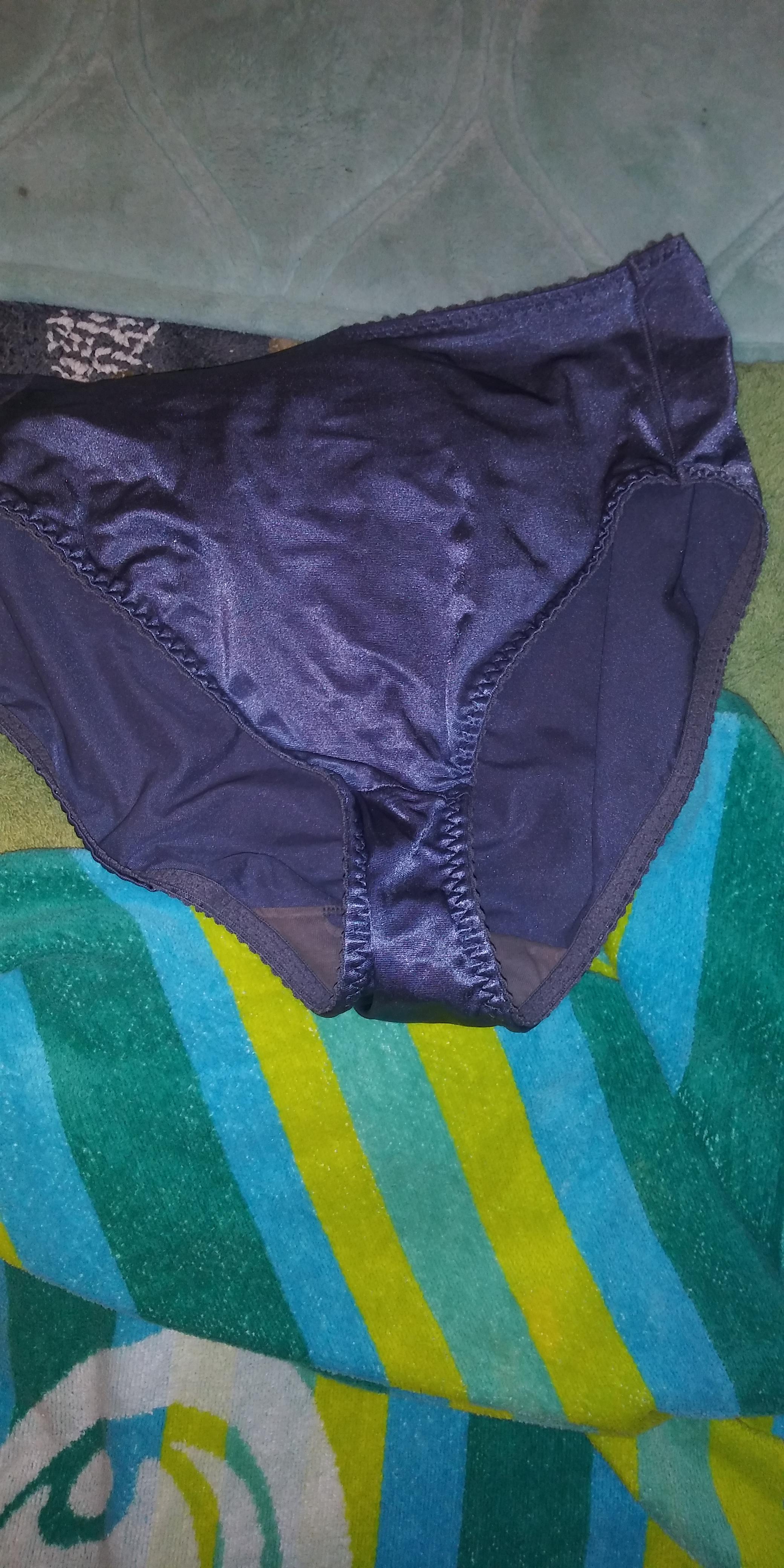 My Moms Purple Panties Scrolller 8860