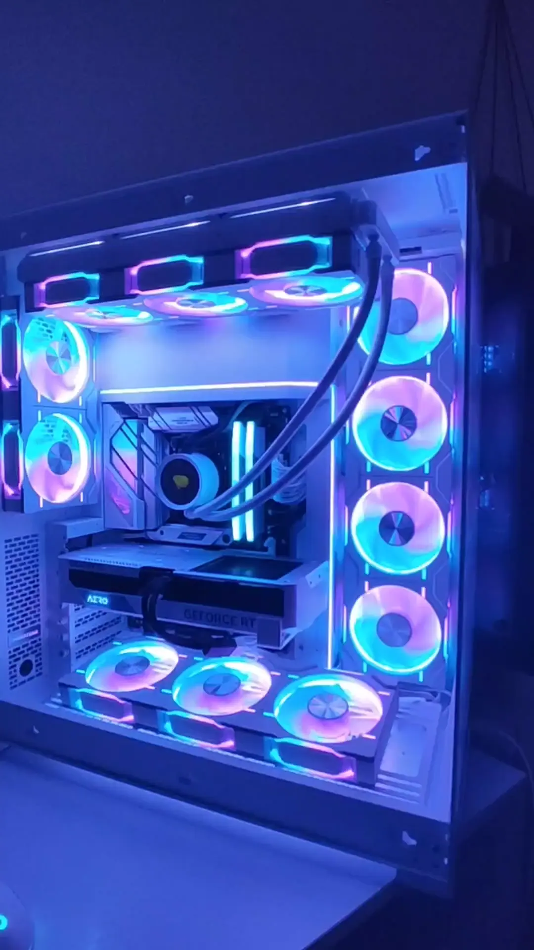 New white Phanteks Nv7 build!