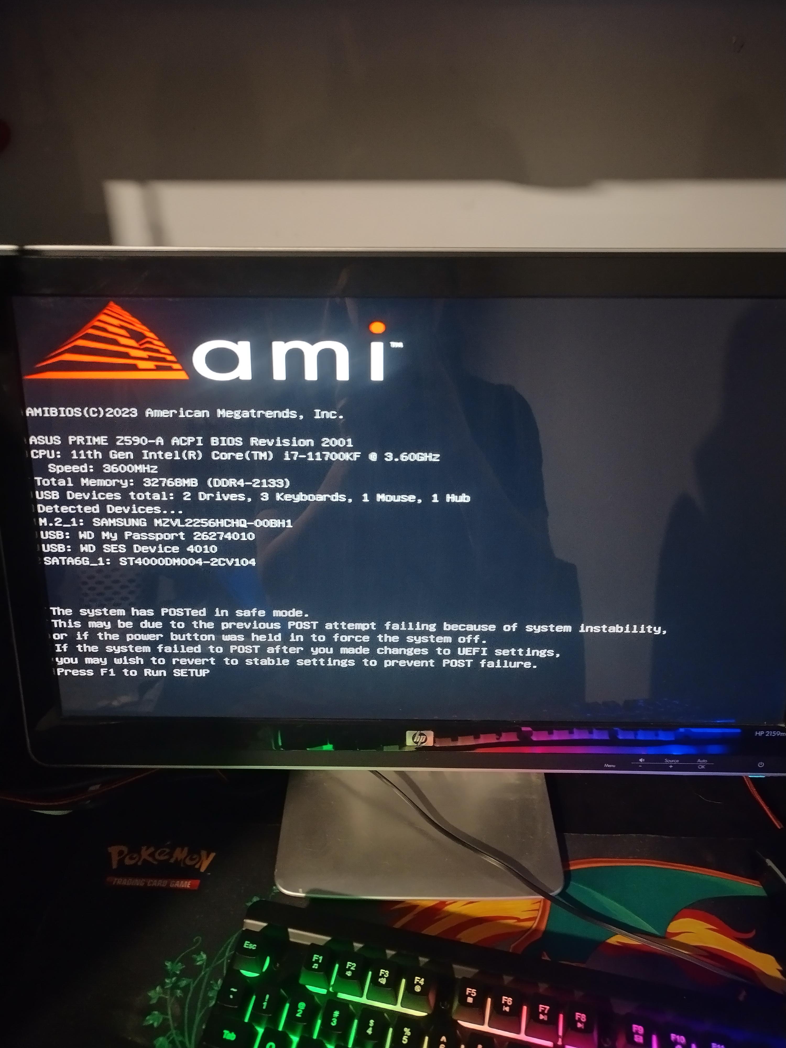 Pc won't get out of this screen | Scrolller