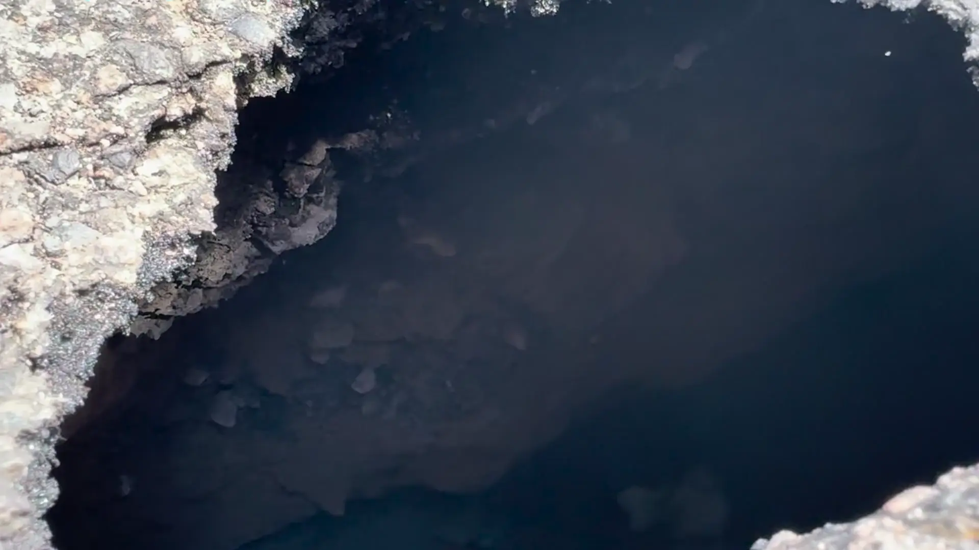 Potential sink hole in London